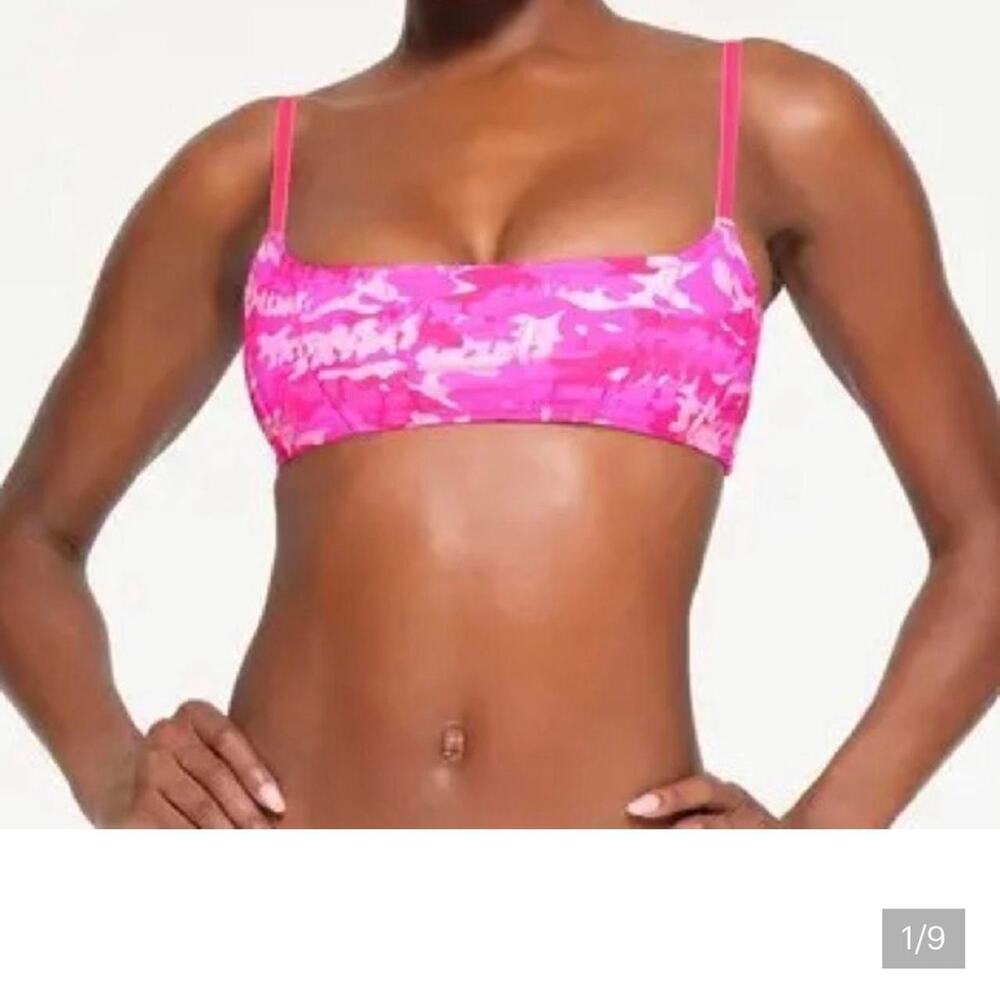 NWT Skims Pink camo bikini top swimwear medium